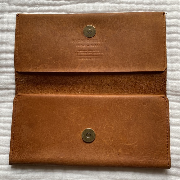 Able. Debre Wallet in Cognac. - Picture 2 of 9